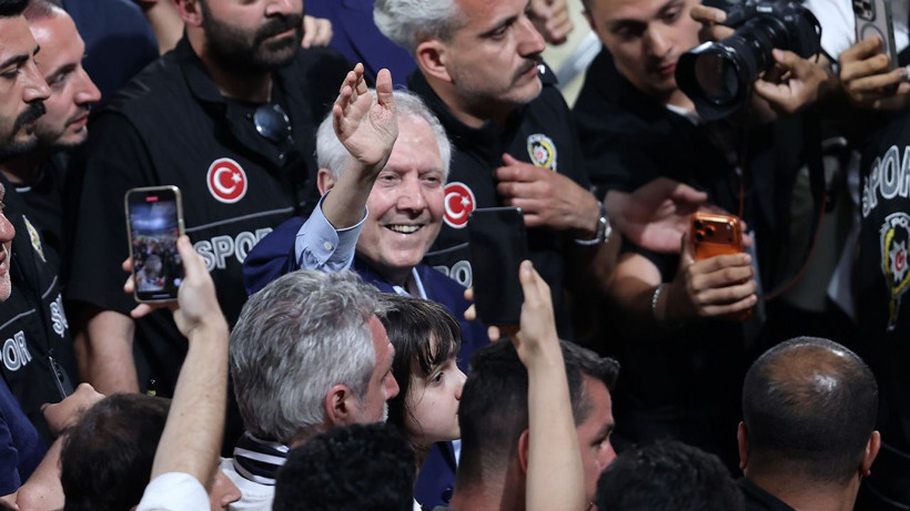 Fenerbahçe'de Aziz Yıldırım ile yeni teknik direktör ve transferler de netleşti - Resim: 2