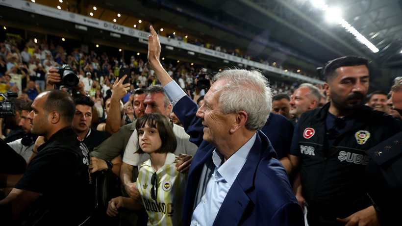 Fenerbahçe'de Aziz Yıldırım ile yeni teknik direktör ve transferler de netleşti - Resim: 4
