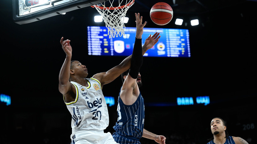 Fenerbahçe Beko Anadolu Efes'i uzatmada yıkarak ilk finalist oldu - Resim : 2