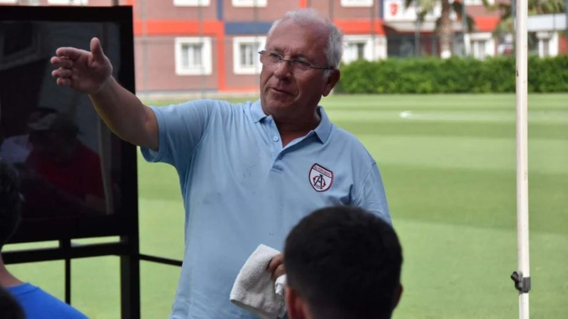 Türkiye’nin asırlık futbol takımı satılıyor: Bir zamanların efsanesiydi - Resim: 2