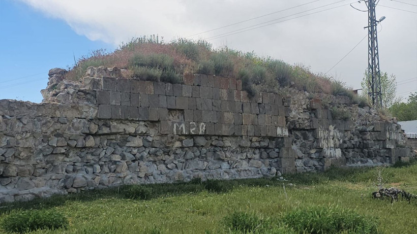 Bitlis'teki tarihi Lale Paşa Hanı yok olma tehlikesiyle karşı karşıya - Resim: 7