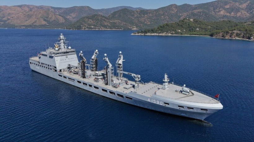 TCG Derya'dan Denizkurdu’nda gövde gösterisi: Türk donanmasının ikinci büyük gemisi lojistik gücünü sergiliyor - Resim: 1