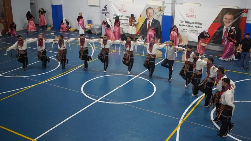 5 yıl aradan sonra ilk kez: Botan efsanesi dans topluluğu Siirt’i dünyaya tanıtıyor - Resim: 7