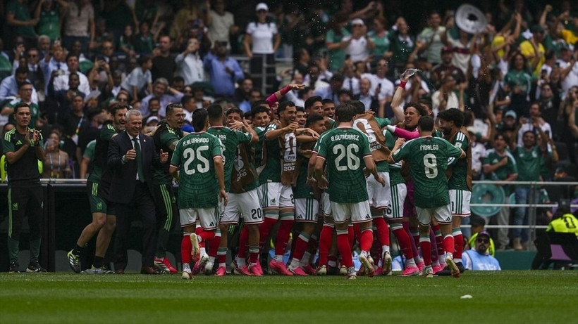 Eski milli futbolcudan Montella'ya ağır sözler: Adalet yok, sadece 2 yıldız var - Resim: 1