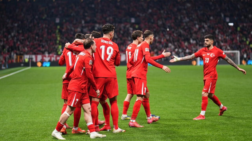 Servet Çetin’den Avustralya maçı yorumu: 4 milli futbolcuyu öne çıkardı, skor tahmini yaptı - Resim: 10
