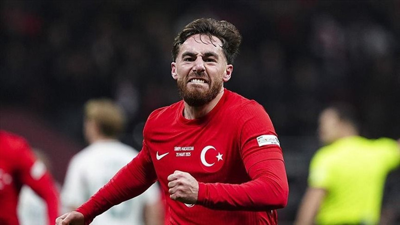 Erman Toroğlu Avustralya maçı sonrası 2 milli futbolcuyu topa tuttu: İkisinden de bir şey olmaz - Resim: 7