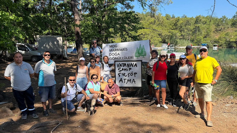 Marmaris'te çevre seferberliği: Balıkaşıran Koyu'ndan 42 torba atık toplandı - Resim: 4