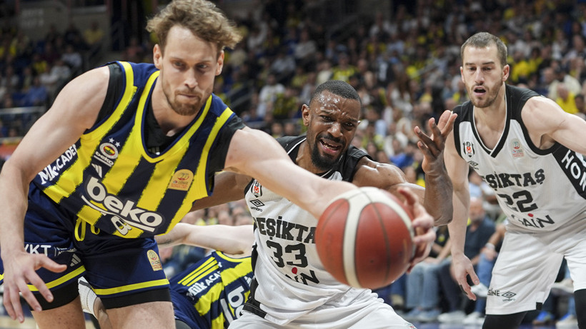 Fenerbahçe Beşiktaş'ı 25 sayı farkla yenerek finalde seriyi eşitledi - Resim : 3