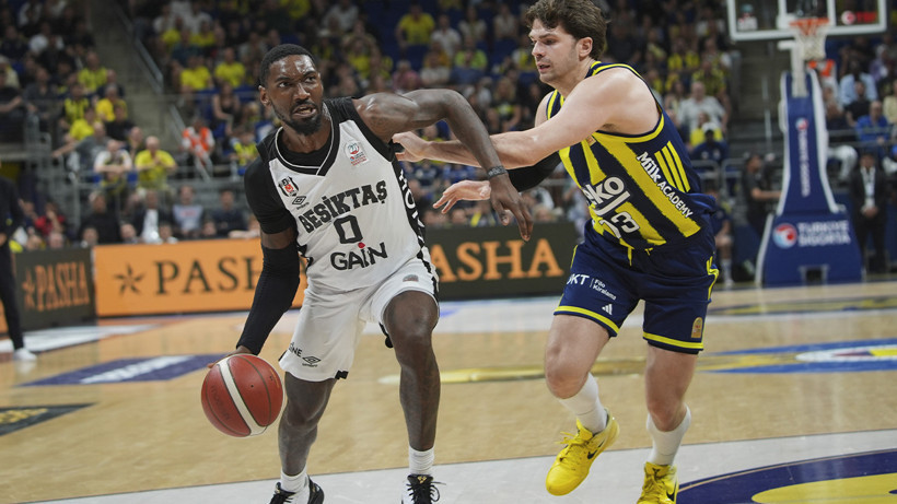 Fenerbahçe Beşiktaş'ı 25 sayı farkla yenerek finalde seriyi eşitledi - Resim : 6