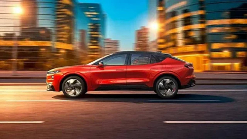 Tek depoyla 915 km menzil: Yeni Ford Mondeo Sport Edition sahneye çıktı - Resim: 6