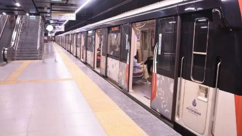 Metro ve bazı yollar kapatıldı - Resim: 2