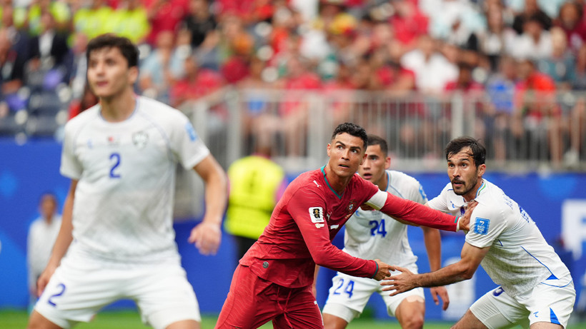 Portekiz ikinci maçta gövde gösterisi yaptı: Ronaldo rekorları altüst etti - Resim : 8