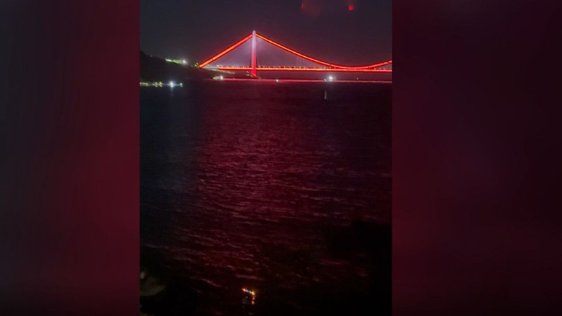 Türkiye bu sıra dışı kazayı ve ihbarı konuşuyor: Boğaz'ın sularında ‘Işıklı’ bir iz bıraktı - Resim: 10