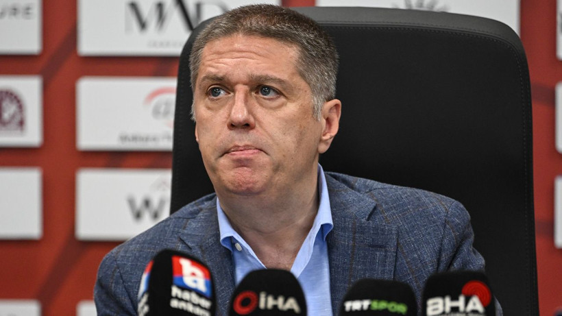 Süper Lig kulübü karıştı: Başkan 'Beni devirmek istiyorlar' diyerek seçim kararı aldı - Resim: 12
