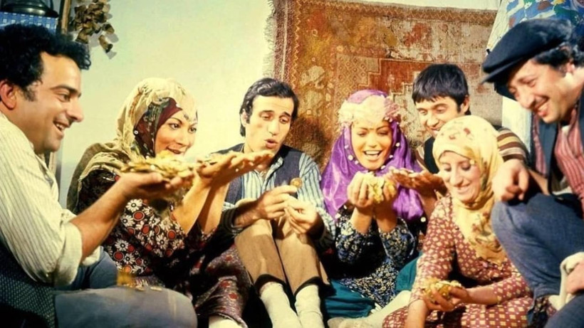 Yeşilçam klasiği geri dönüyor: 'Köyden İndim Şehire'ye devam filmi geliyor - Resim: 1