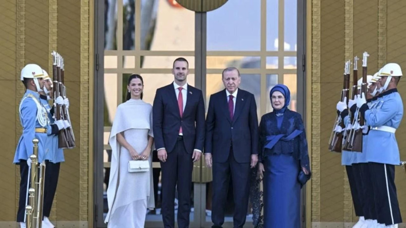 Külliye'de NATO resepsiyonu: Liderler aile fotoğrafı verdi - Resim: 3