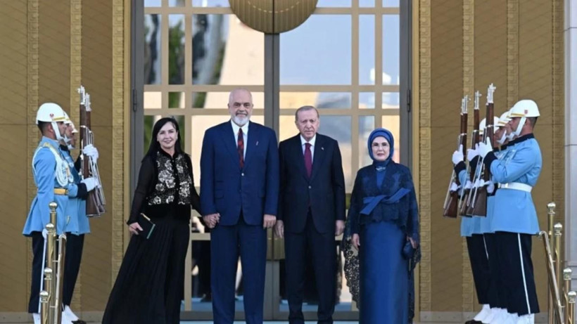 Külliye'de NATO resepsiyonu: Liderler aile fotoğrafı verdi - Resim: 5