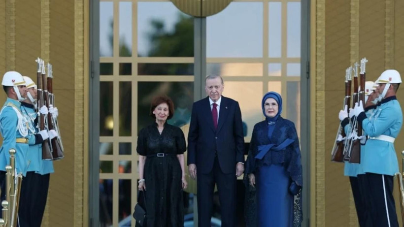 Külliye'de NATO resepsiyonu: Liderler aile fotoğrafı verdi - Resim: 11