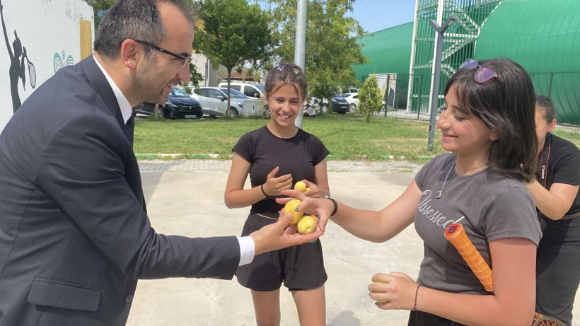 Tenis turnuvası kayısıyla tatlandı: 171 sporcu Iğdır misafir edildi - Resim: 3
