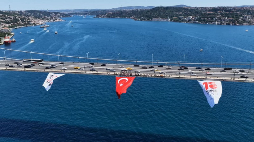 O gece destan yazan köprüden dünyaya net mesaj - Resim: 1