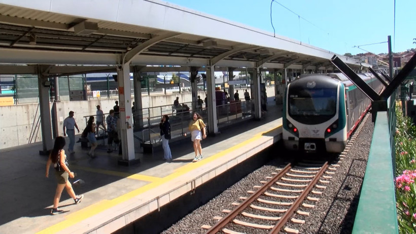 Üsküdar Marmaray’da şok olay: Raylardaki kadın nasıl kurtarıldı - Resim : 4
