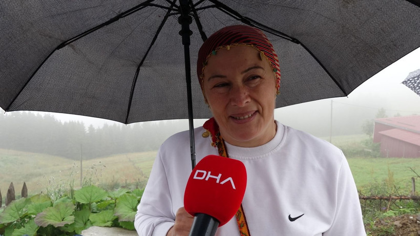 Süslü inekler, renkli fistanlar: Kemençe eşliğinde göç: Karadeniz yaylalarını inlettiler - Resim: 3