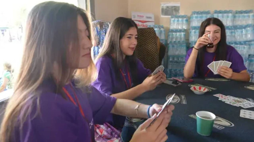 Kadınlar köy yönetimini ele geçirdi: Jandarma erkekler giremesin diye nöbet tuttu - Resim: 6