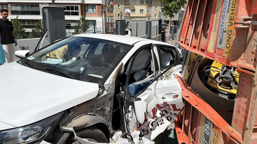 İlk derste facianın eşiğinden dönüldü: Eskişehir’de 2,7 tonluk römork kazası - Resim: 3