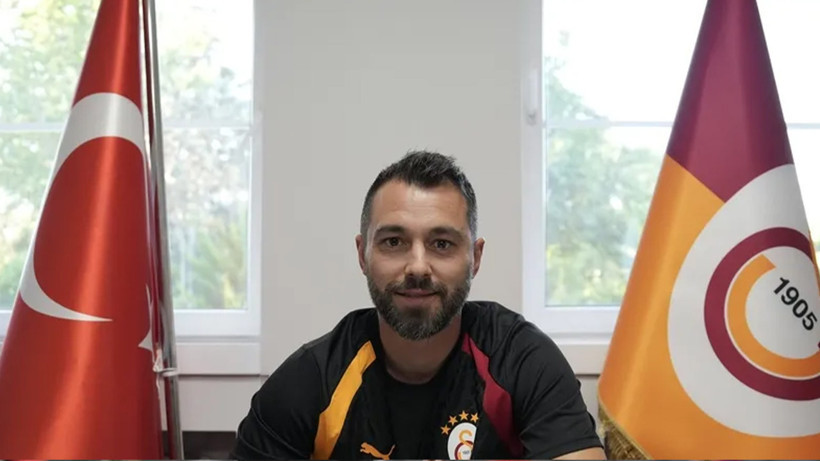 16 yıl sonra Galatasaray'a geri döndü: Eski futbolcu U19 Takımı'nın başına geçti - Resim : 1