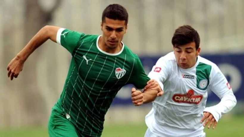 Milli futbolcu Zeki Çelik’in zirveye uzanan yolculuğu: Alt liglerden dünya devine - Resim: 1