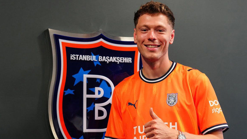 Başakşehir Danimarkalı kanat oyuncusu Andreas Skov Olsen'i kadrosuna kattı - Resim : 2