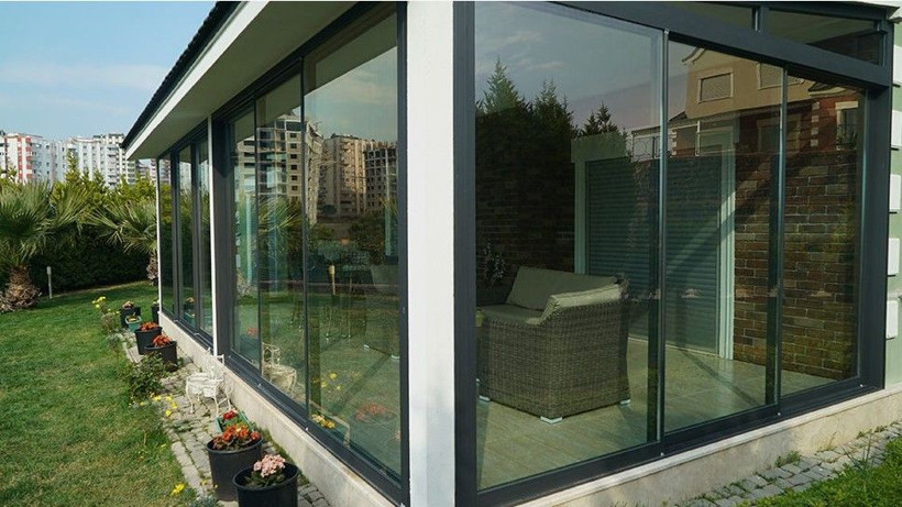 Apartmandaki cam balkonlar tek tek sökülecek: Bir komşu şikayeti yetecek - Resim: 3