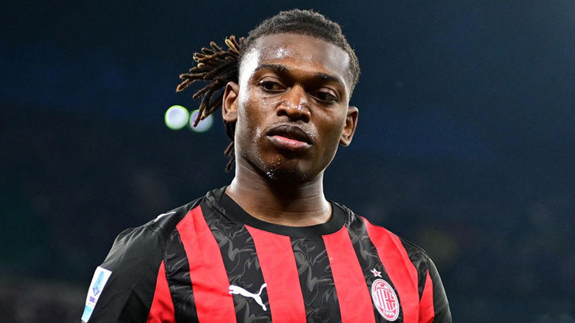 Galatasaray ve Fenerbahçe'nin Leao yarışında sürpriz gelişme: Ezeli rakiplerden biri öne geçti - Resim: 1