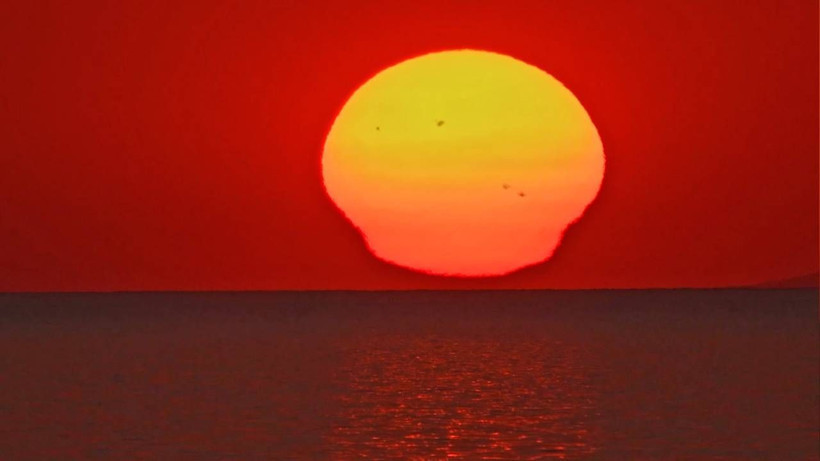 Van Gölü’nde aynı akşam iki doğa mucizesi: Görüntüler nefes kesti - Resim: 3