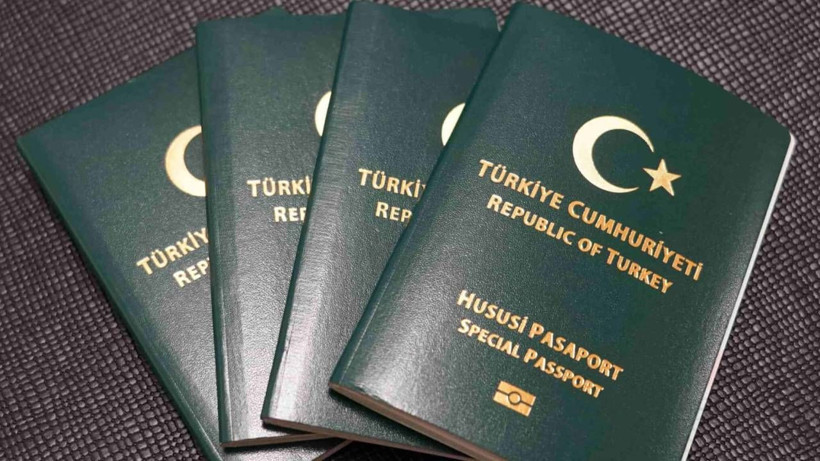 Anayasa Mahkemesi’nden yeşil pasaport kararı: 2 şart hukuka uygun bulundu - Resim: 13
