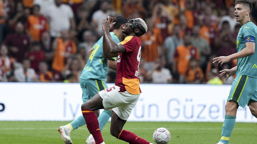 Galatasaray Villarreal'e de diş geçiremedi: Taraftar isyan etti - Resim: 17