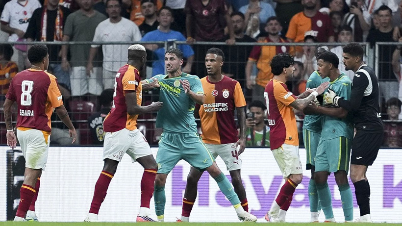 Galatasaray Villarreal'e de diş geçiremedi: Taraftar isyan etti - Resim: 11