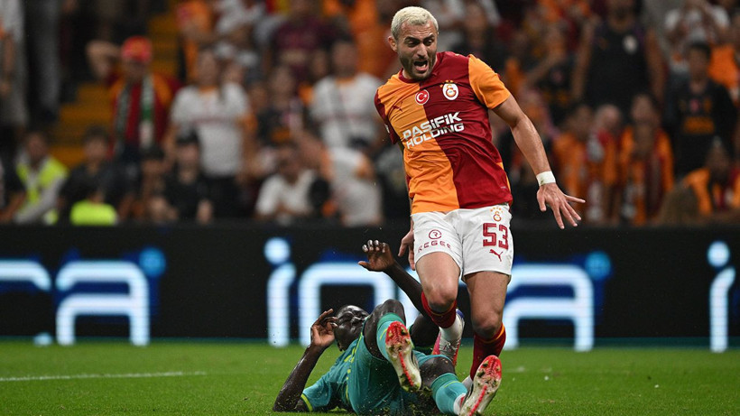 Galatasaray Villarreal'e de diş geçiremedi: Taraftar isyan etti - Resim: 13