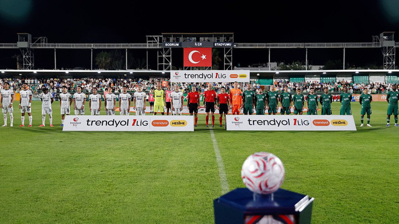Iheanacho ilk maçında şov yaptı: Bursaspor 4 yıl sonra 1. Lig'e galibiyetle döndü - Resim: 1
