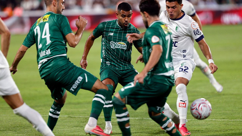 Iheanacho ilk maçında şov yaptı: Bursaspor 4 yıl sonra 1. Lig'e galibiyetle döndü - Resim: 10