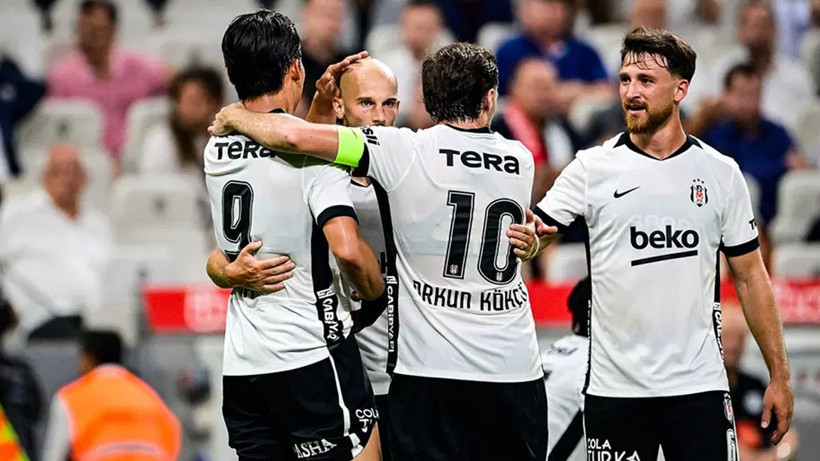 Beşiktaş'ın Çek yıldızı Cerny, Çekya'yı salladı... "İronik" diyerek manşetten verdiler - Resim: 5