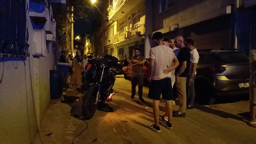 Çarpışmanın şiddetiyle yola savruldular: Kavga ihbarına giden Yunus timi kaza yaptı: 2'si polis 4 yaralı - Resim: 7