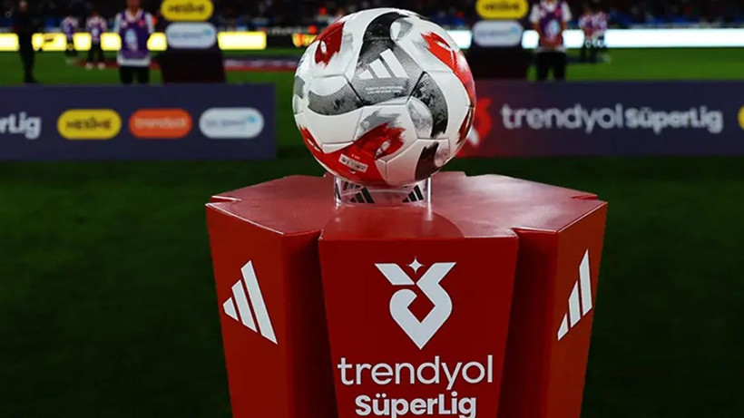 Yapay zekaya sorduk Şampiyonu açıkladı... Dev simülasyon devreye girdi: Galatasaray, Fenerbahçe, Beşiktaş ve Trabzonspor'a şok oranlar - Resim: 7