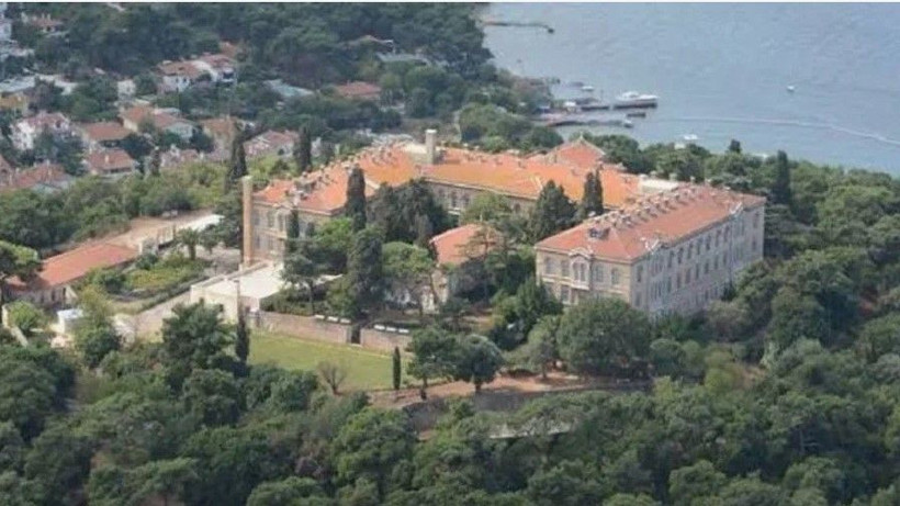 Cem Gürdeniz'den Ruhban Okulu tepkisi: 'Açıkça teslimiyettir' - Resim: 2