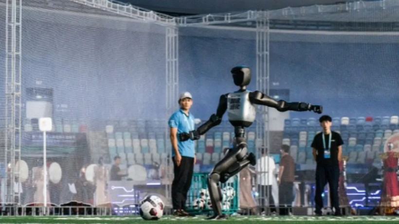 İnsansı robotlar tarihin en hızlı atletinin rekorunu kırdı - Resim: 5