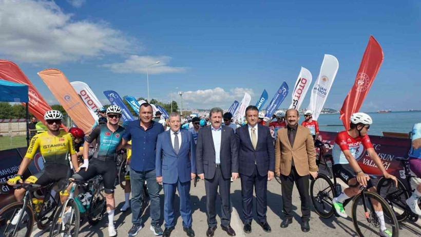 Samsun’da Uluslararası Bisiklet Turu heyecanı başladı: 23 ülkeden 107 sporcu pedal basıyor - Resim : 1