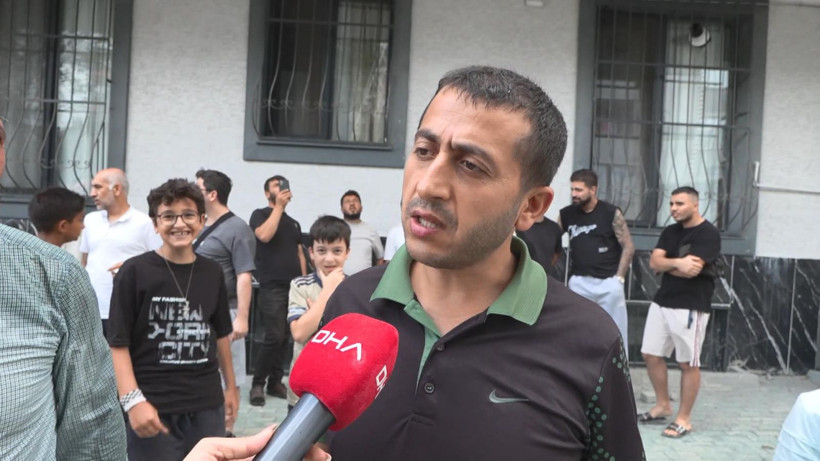 Avcılar’da yangın: Bina tahliye edildi: Mahalle sakinleri sokağa döküldü - Resim: 13