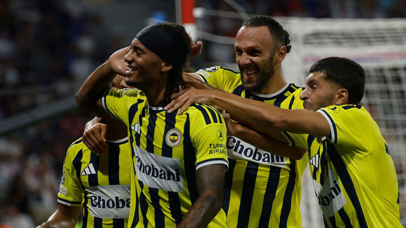 Fenerbahçe'de beklenen ayrılık: Yıldız oyuncunun sözleşmesi feshedildi - Resim: 2