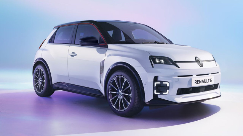Renault 5 E-Tech modelinde radikal değişim: Sürücüleri şaşırtan yeni dönem başlıyor - Resim: 10
