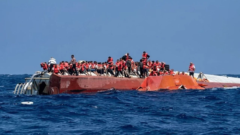 Girne'deki katamaran faciasından yeni görüntü: İşte gemi yan yattığındaki panik anları... - Resim: 1